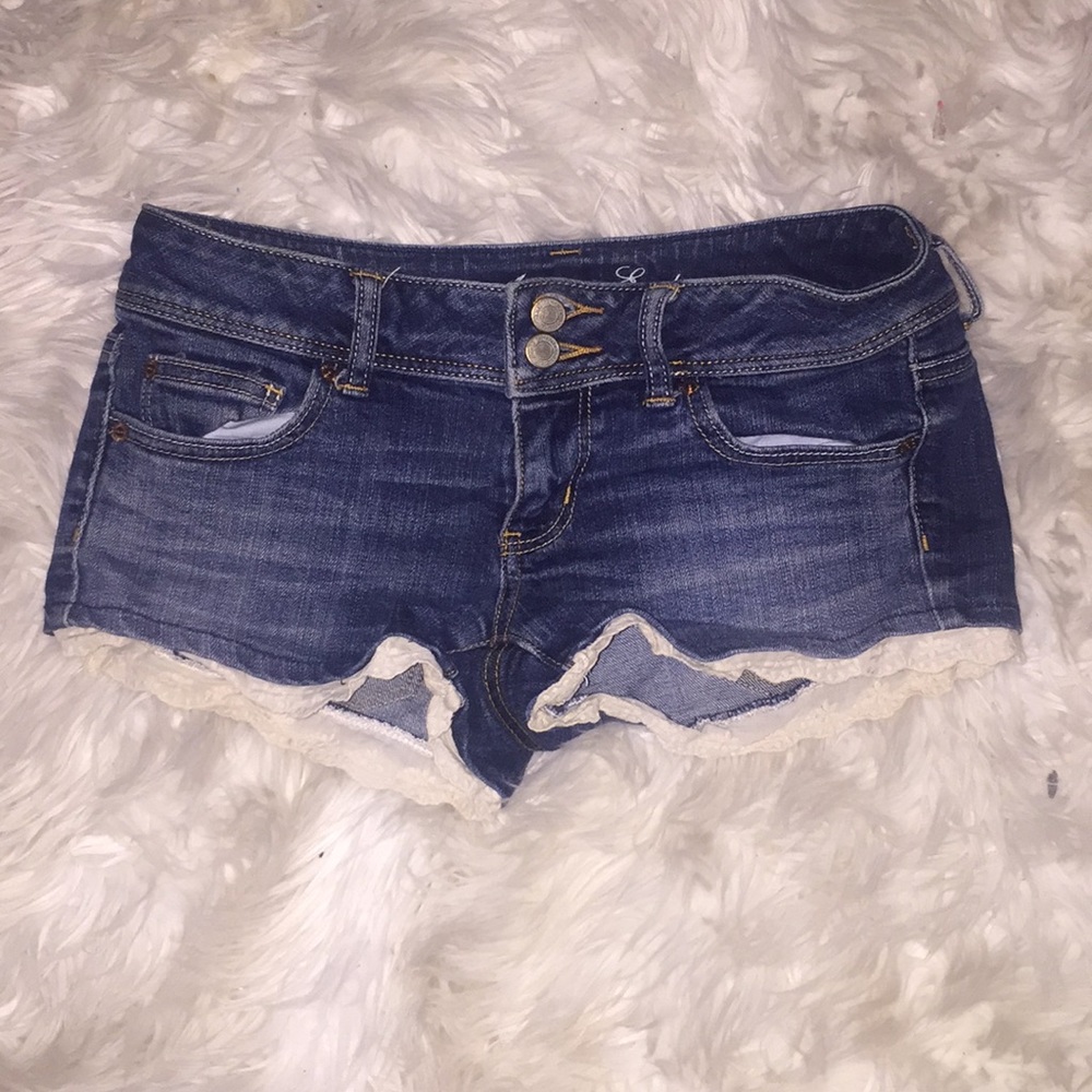 Jean shorts with lace at bottom
